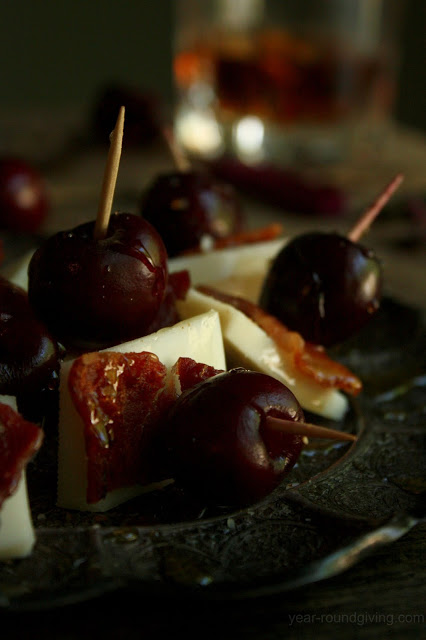 An easy appetizer with bacon to make: Cherry, Bacon & Goat Gouda with Honey Drizzle. 