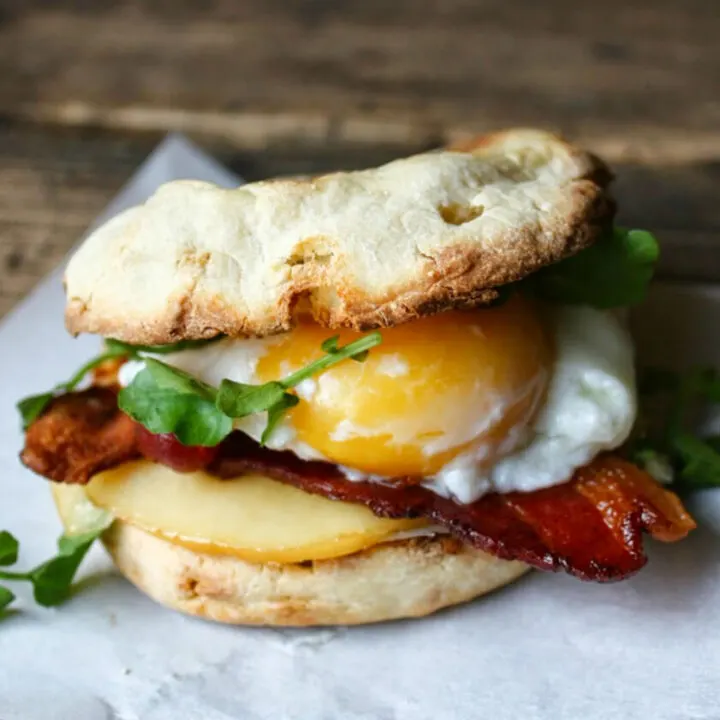 Bacon, Egg and Smoked Gouda Breakfast Sandwich