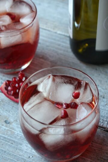 Pomegranate Cocktail - Pomegranate Fizz 33