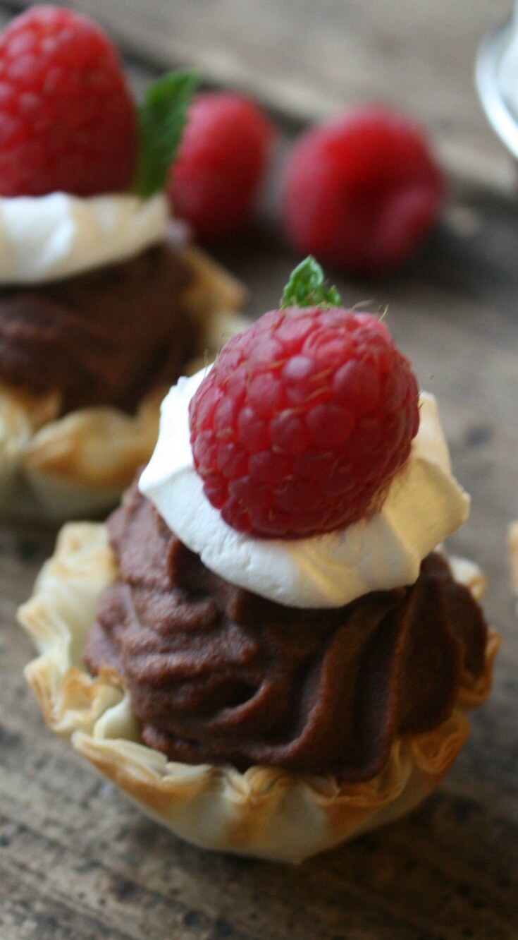 Mini Boozy Chocolate Cream Desserts in Phyllo Cups 1