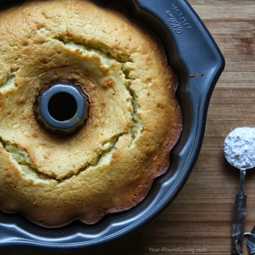 banana-pound-cake-moist-rich-easy-ripe-banana-recipe-daily-appetite