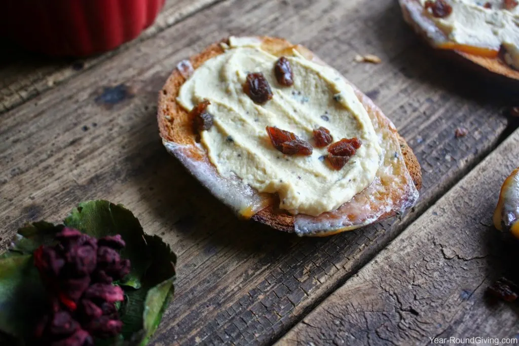 Everything Hummus & Smoked Cheddar Toast