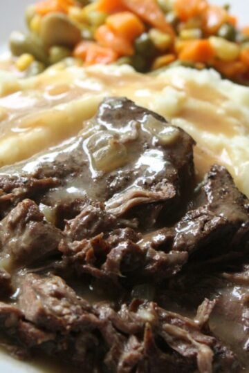 Slow Cooker Sirloin Steak and Homemade Gravy 8