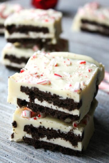 Peppermint Oreo Bark 9