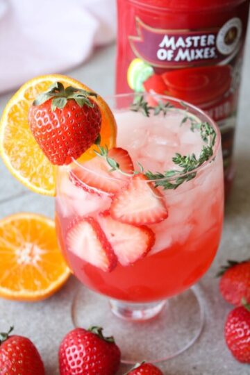 Prosecco Strawberry Cocktail 19