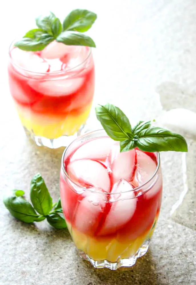 Cranberry Mango Lemonade Vodka Cocktail